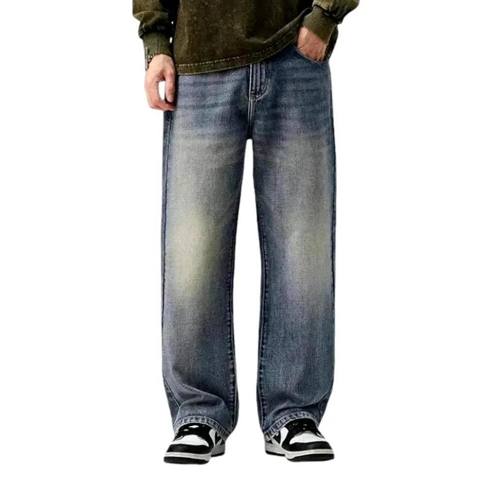 90s style whiskered baggy jeans for men