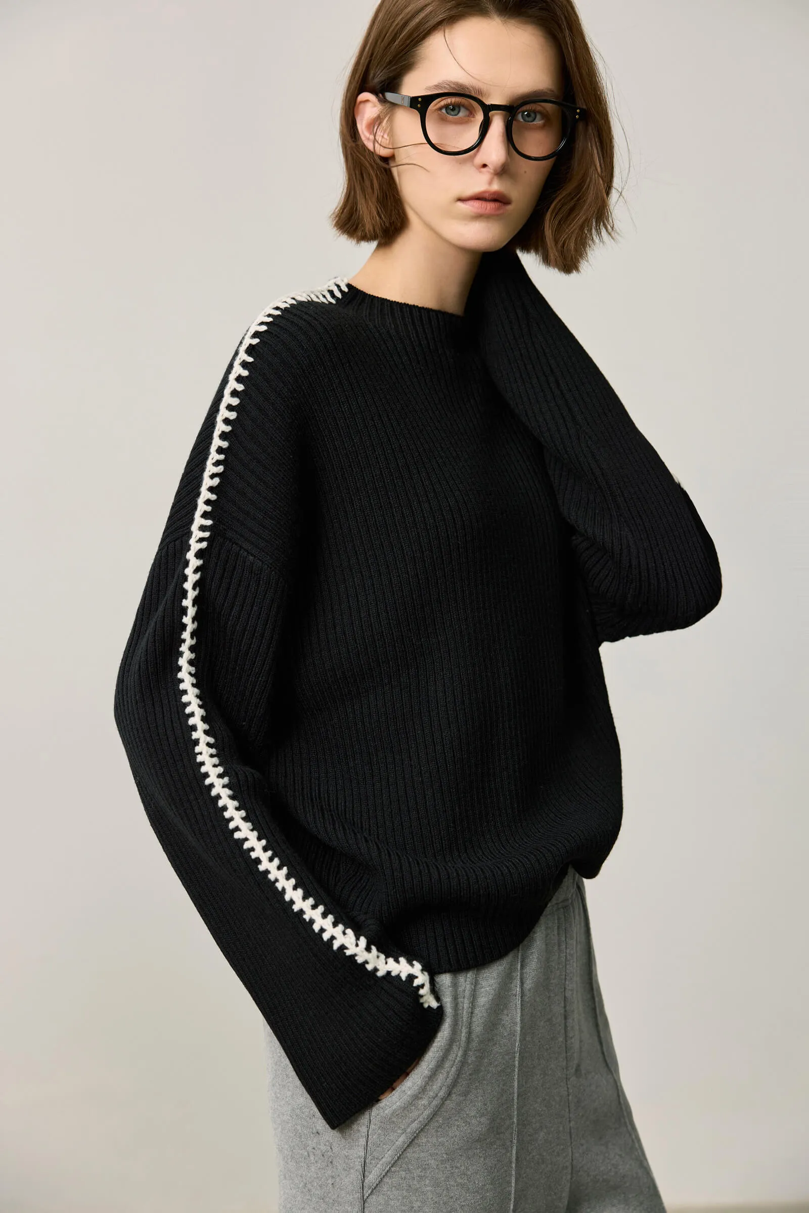 LILY Versatile Design Crewneck Knit Sweater