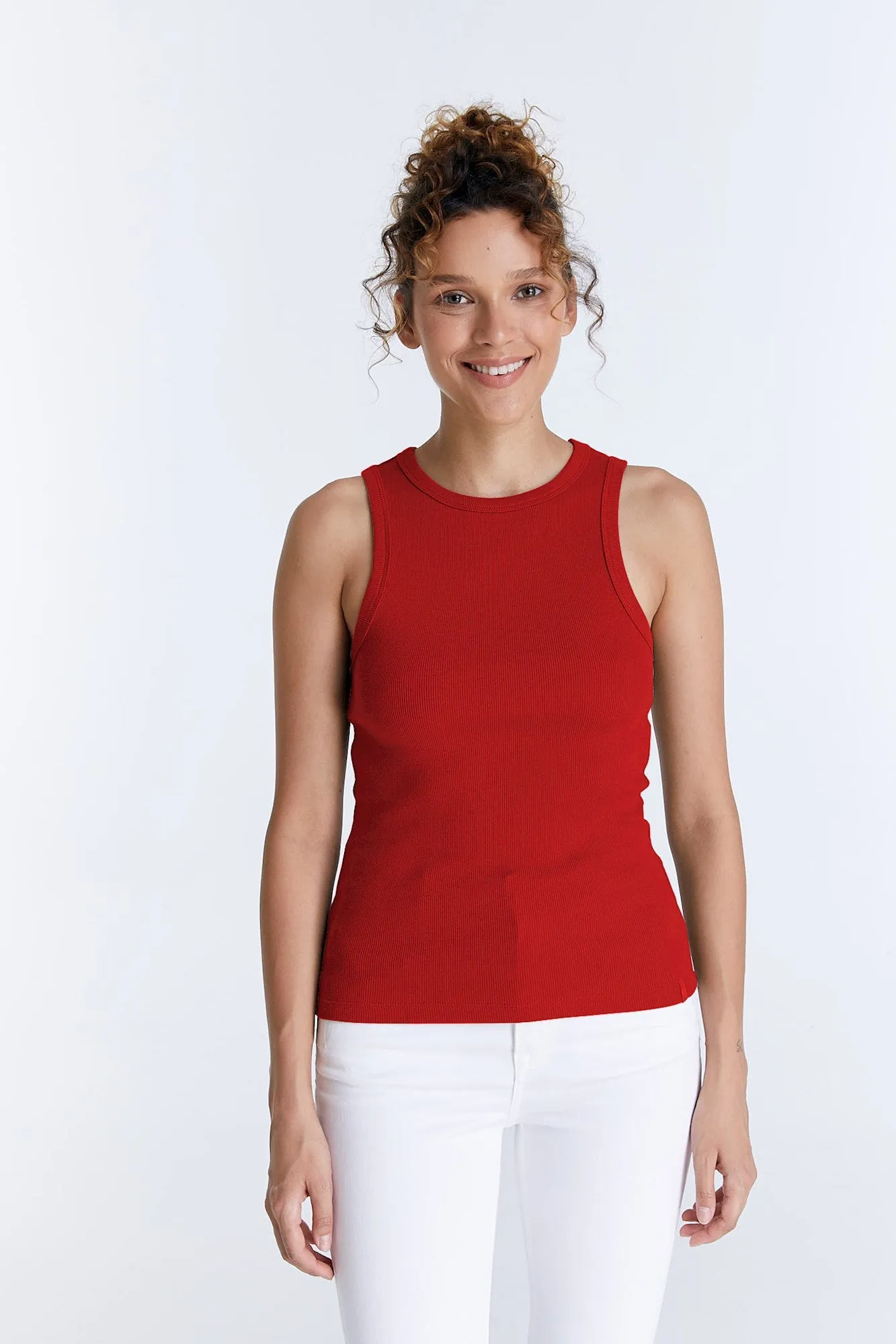 Liv Crew Neck Tanktop Red