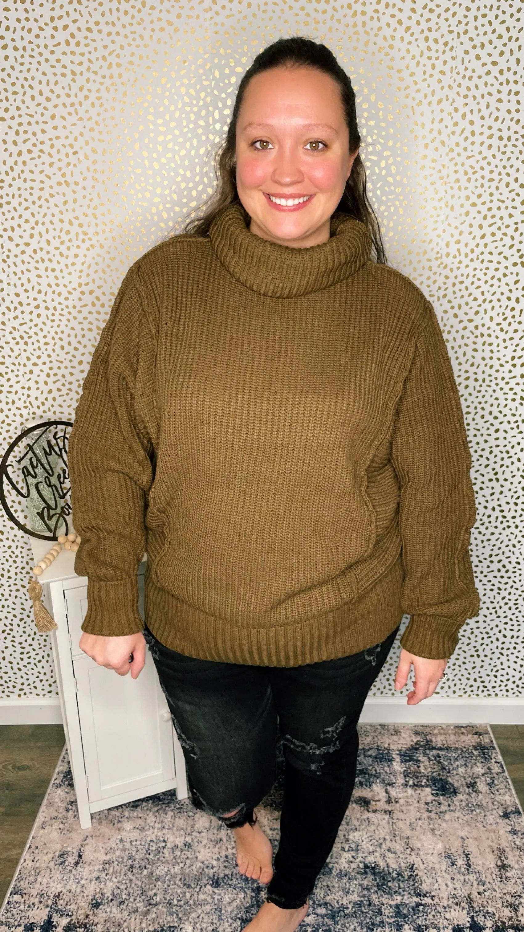 Oversized Turtle Neck Sweater Olive