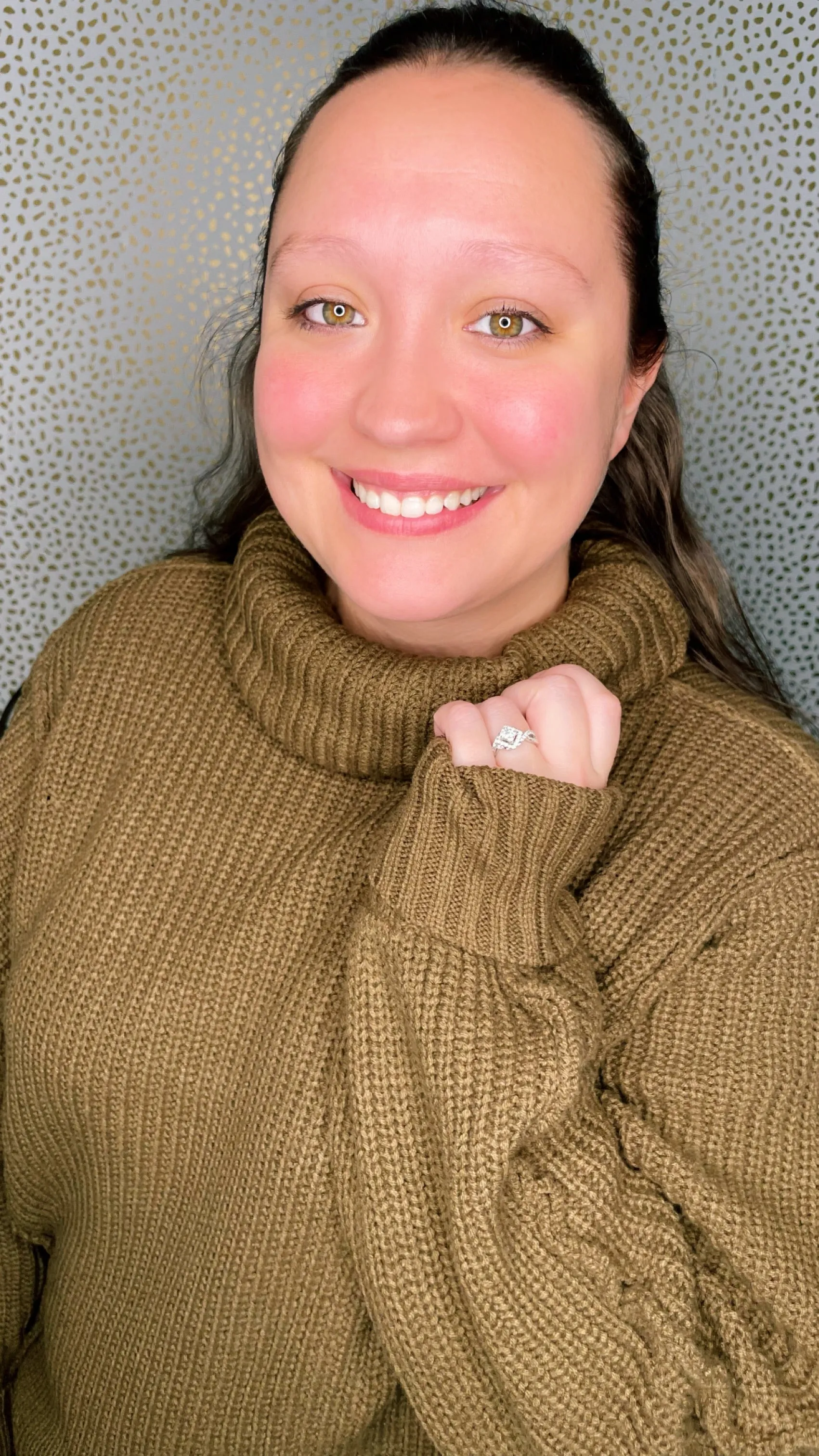 Oversized Turtle Neck Sweater Olive