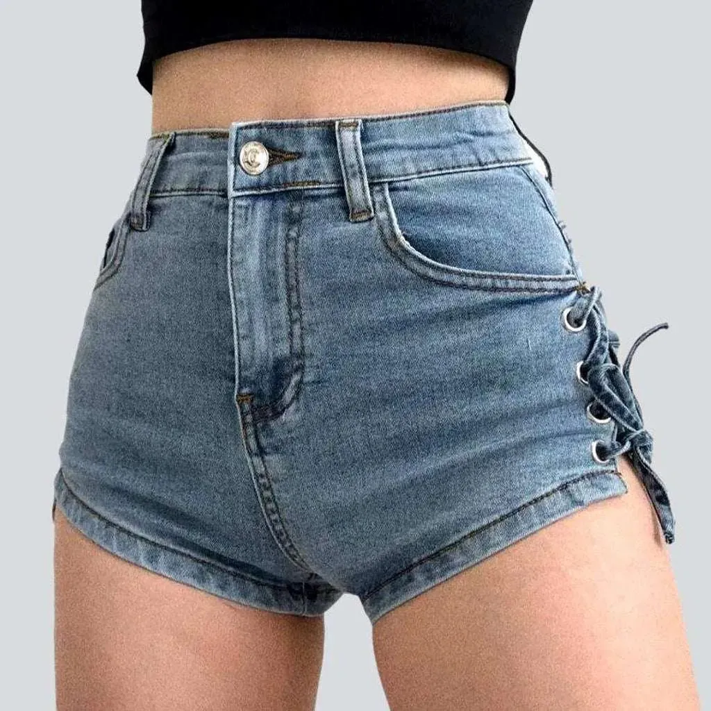 Skinny shorts with side drawstrings